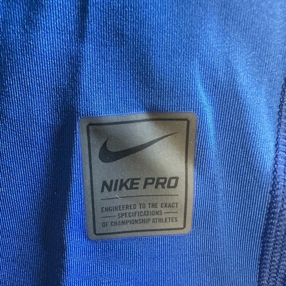 Nike Men's Bright Blue Short Sleeve Tee - Picture 4 of 7